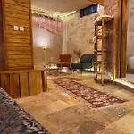 Hotel Ceran Stone House