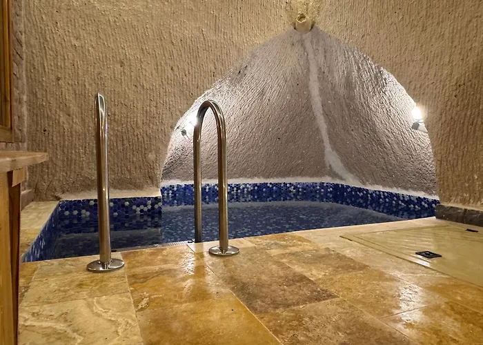 Ceran Stone House Hotel *