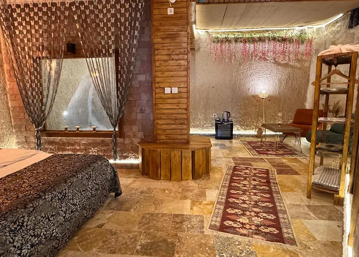 Hotel Ceran Stone House *