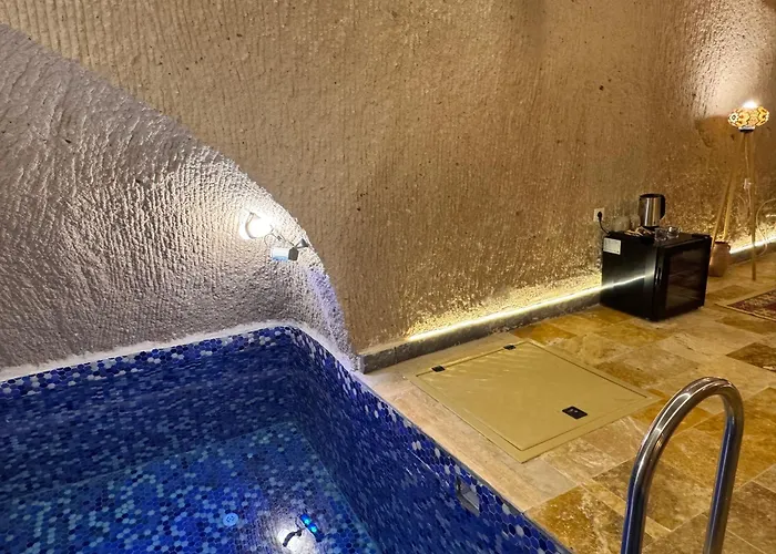 Hotel Ceran Stone House *